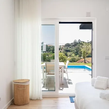Apartamento Mosteiros Escape With Pool & Bbq By Lisbeyond *