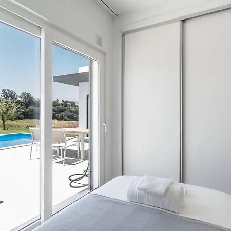 Mosteiros Escape With Pool & Bbq By Lisbeyond Vidais